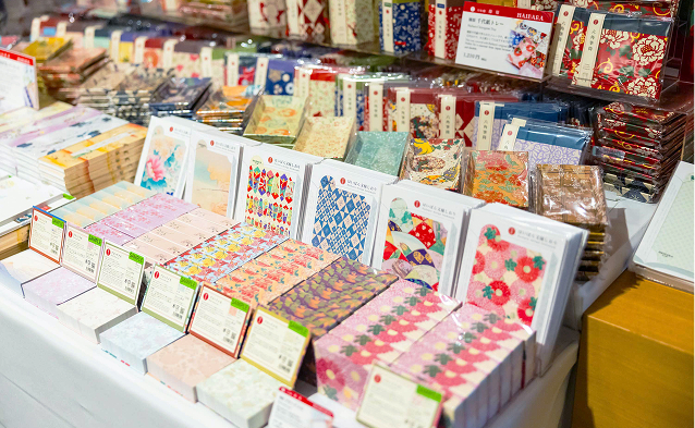 グッズ・書籍